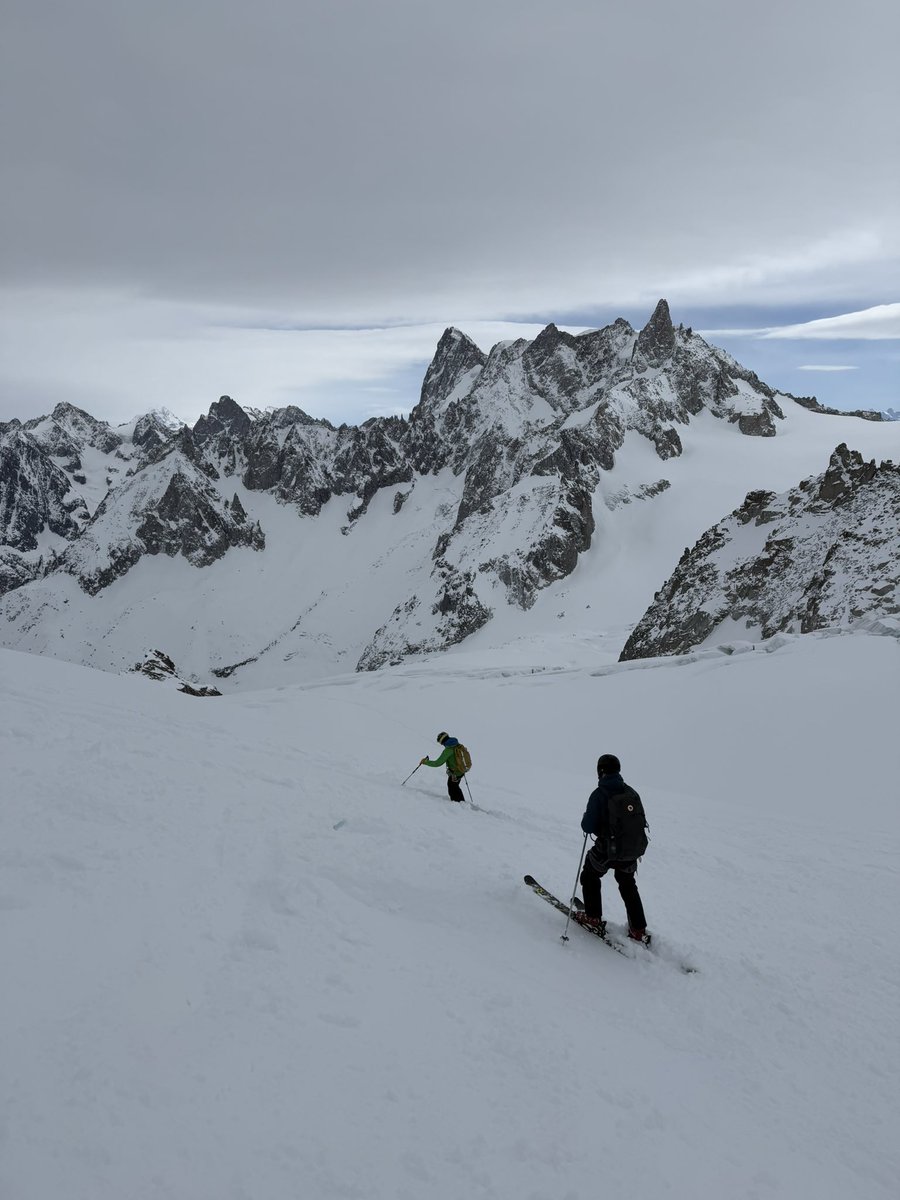 Dustin Perry tweet media