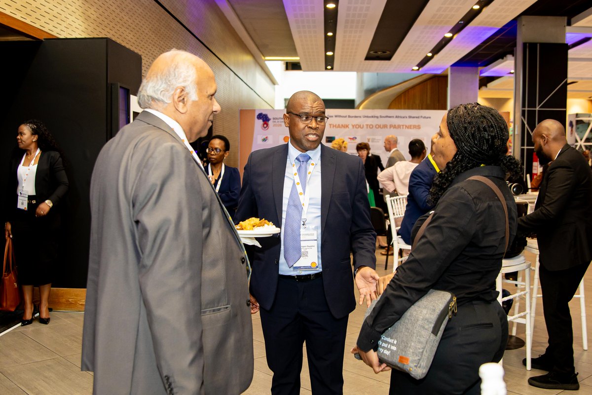 SAOGConference's tweet photo. 𝗡𝗘𝗧𝗪𝗢𝗥𝗞𝗜𝗡𝗚 & 𝗟𝗨𝗡𝗖𝗛 𝗕𝗥𝗘𝗔𝗞

Delegates took time to connect and engage over lunch, fostering valuable networking opportunities and discussions across the oil and gas sector.

Get in touch with us.
info@saoilandgasconference.africa
https://t.co/xE6mWrfmdl

#SAOGC2026 #SAOGC #SouthernAfricaOilAndGas #OilAndGasAfrica #EnergyLeadership

Department of Mineral and Petroleum Resources (@DMPR_ZA) Petroleum Agency South Africa (@sa_petroleum) South African Oil and Gas Alliance (@SAOGA1)