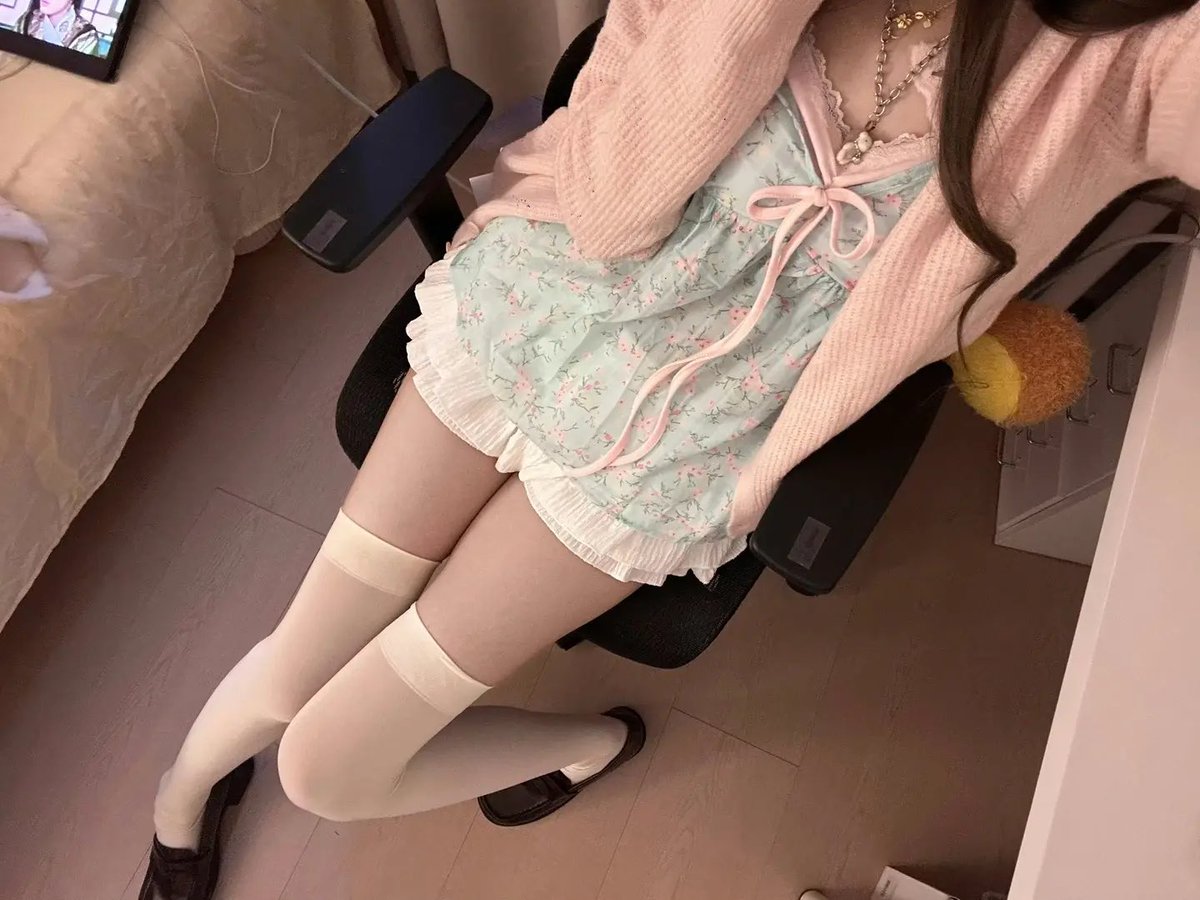 悲伤的卷心菜 tweet media