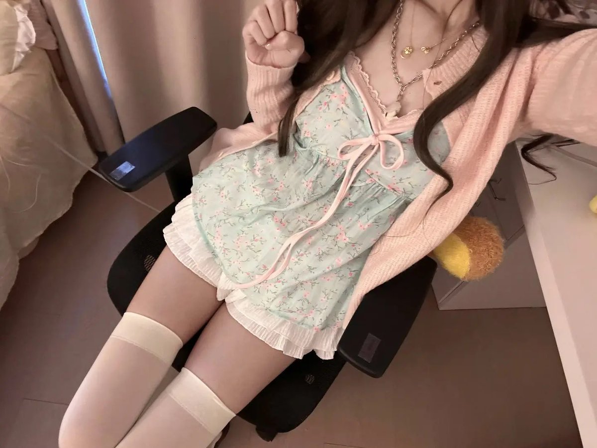 悲伤的卷心菜 tweet media