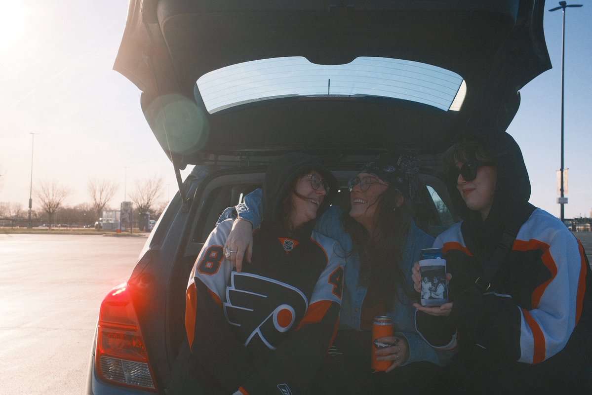 Pat Makes Art tweet media