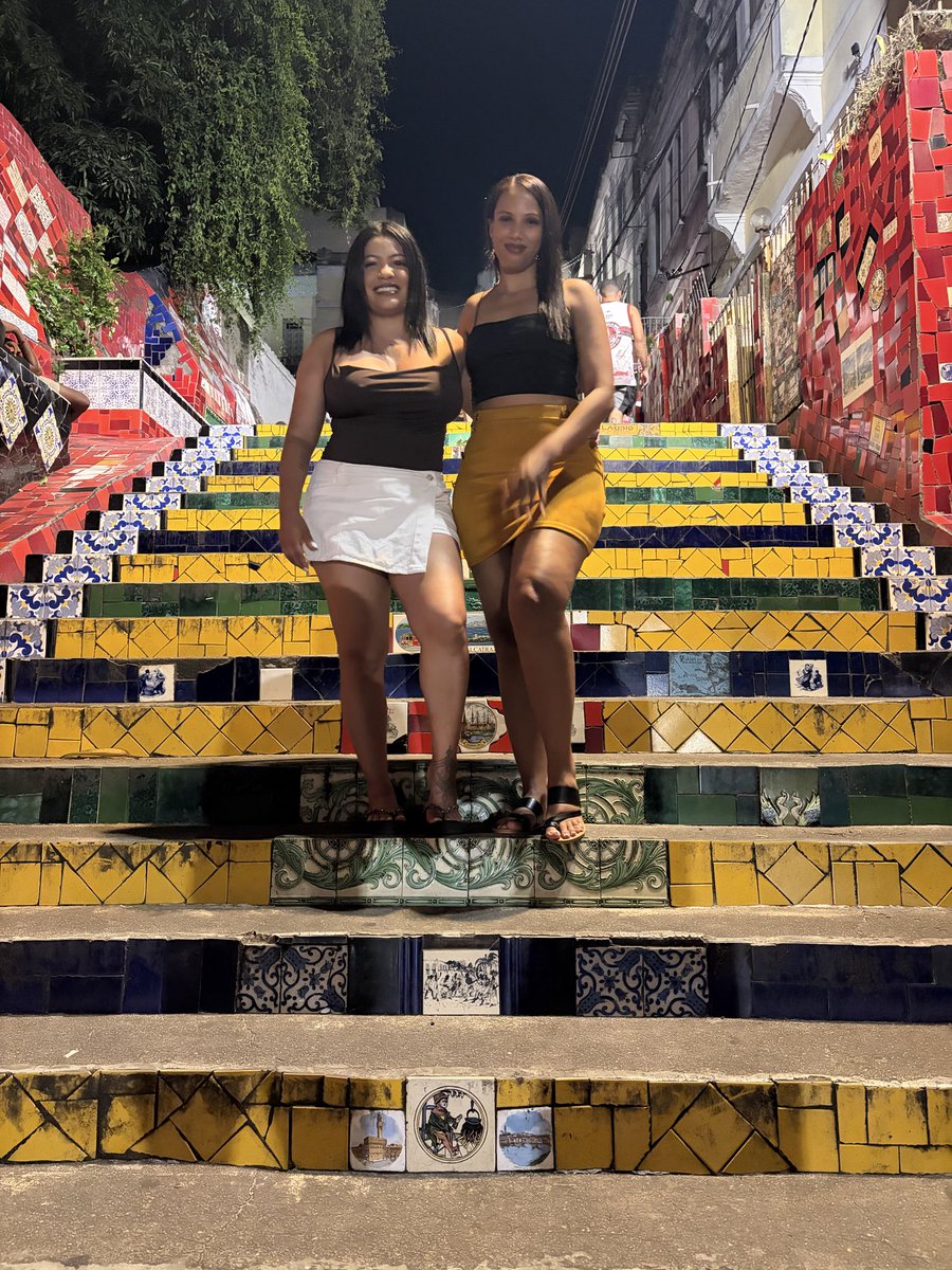femalepencil's tweet photo. Brazil…I am feeling you https://t.co/5sORQKD8pp
