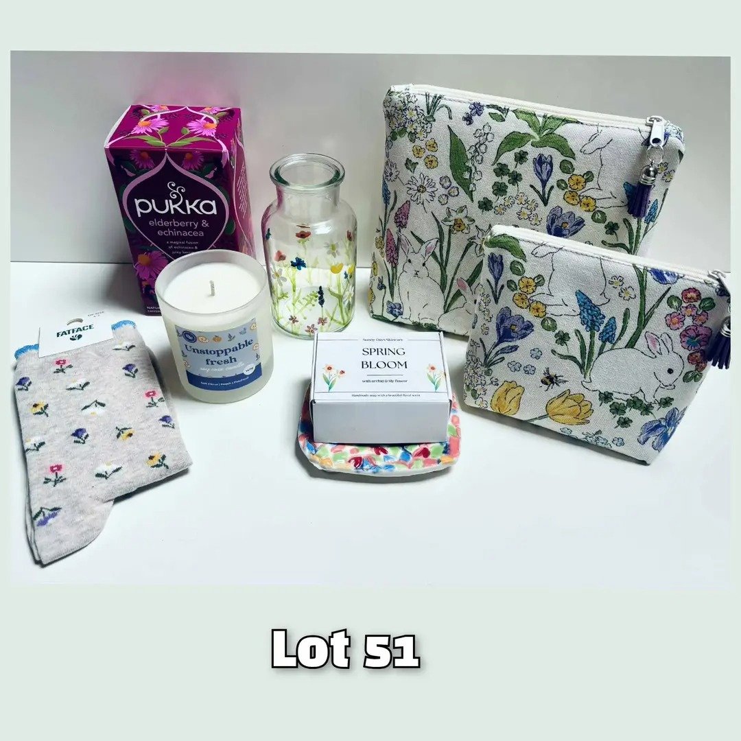 Nesquik1962's tweet image. More lots for the #HelpAnimalsUK spring #Auction on Facebook. Have you had a look yet? Help #Rescues &amp;amp; #Sanctuary by #donating your bid for the items up for grabs.