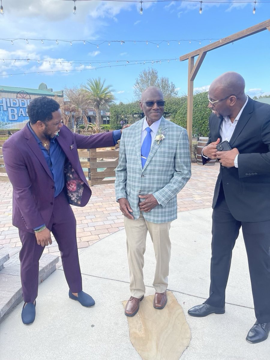 Derrick C. Westbrook tweet media