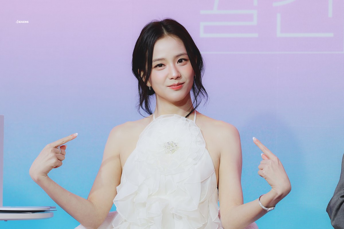 4SEASONS tweet media