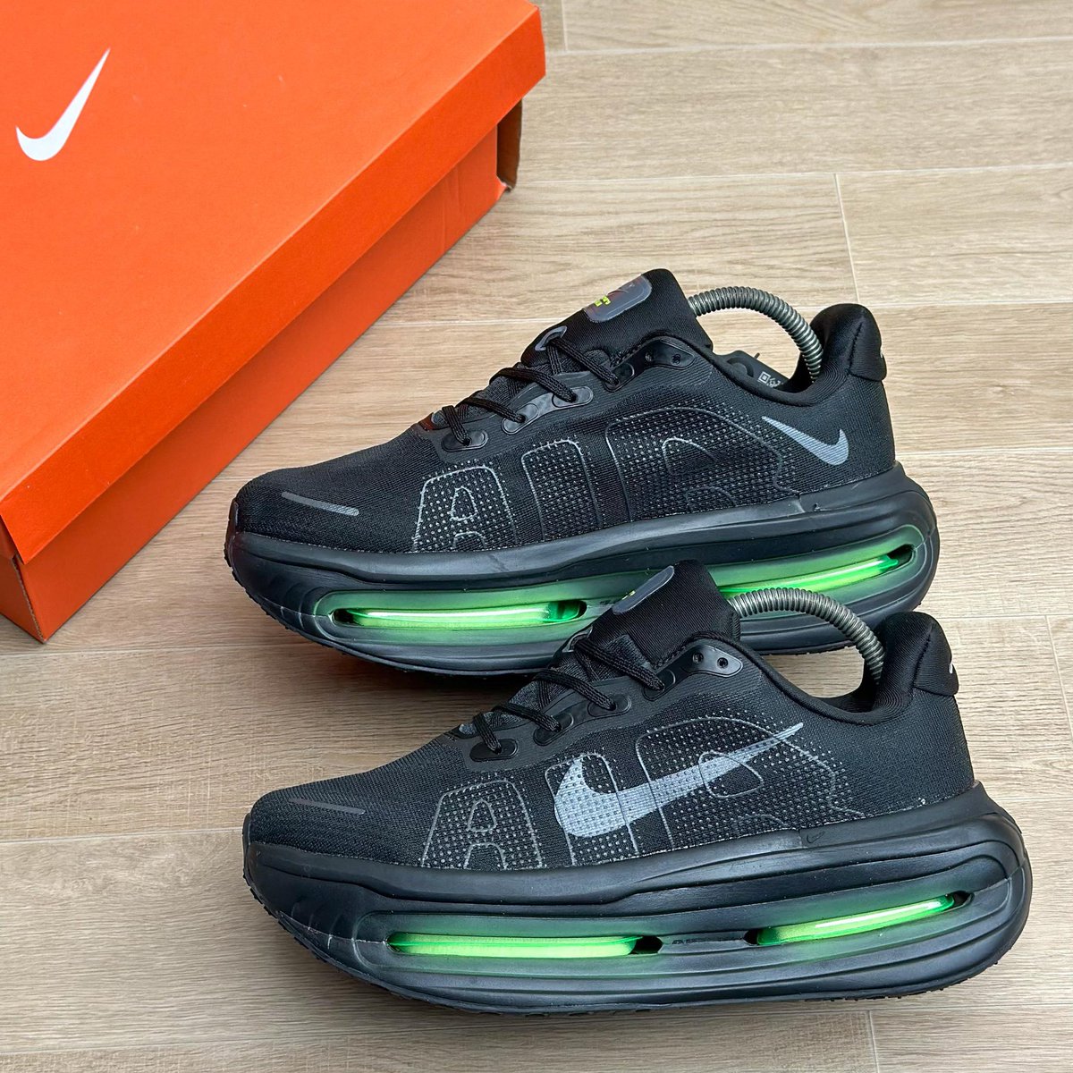 Drip_everything's tweet photo. 📌Black Volt 

- NGN 75,000; Size 40-46 each https://t.co/BLbyrniZ68