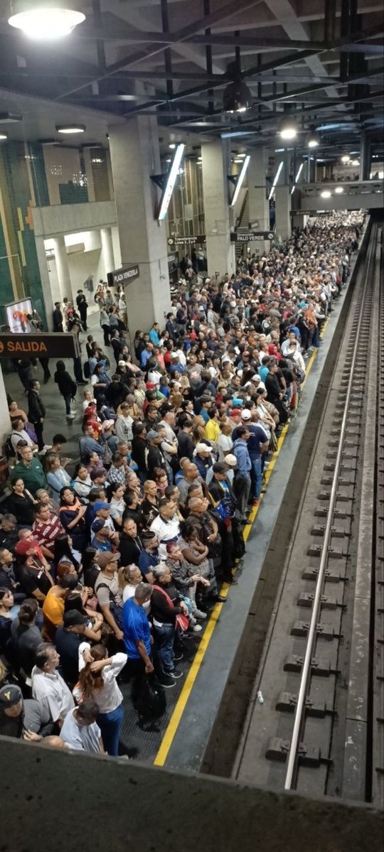 VVperiodistas tweet media