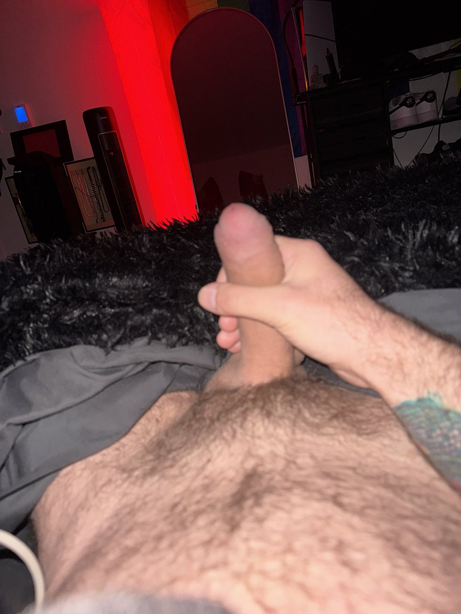 Stache2SitOn/Pup Bubbles tweet media