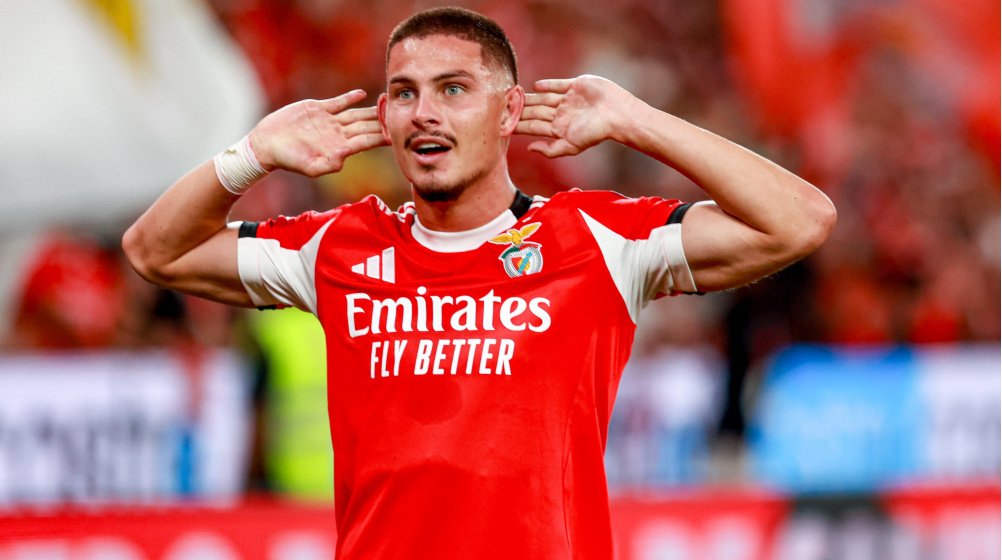 🚨🆕 #SLBenfica 🇭🇷
Brighton could reignite interest in Benfica’s  Croatian striker Franjo Ivanović.  

👀 Como also keen on the player.
  
💰 Release clause → €100M.