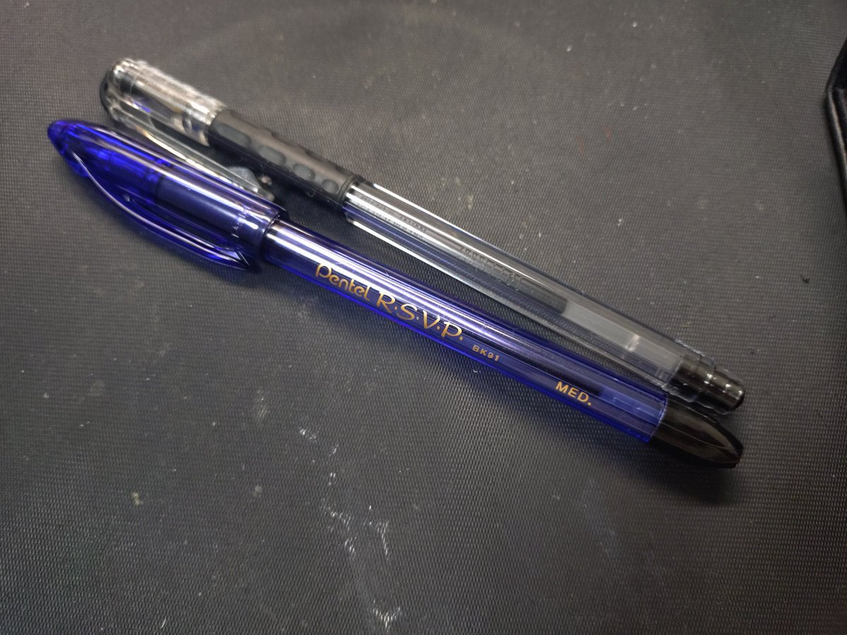 ラズダズ紫に合うインサート持ってる人いませんか…？
ほしいです…