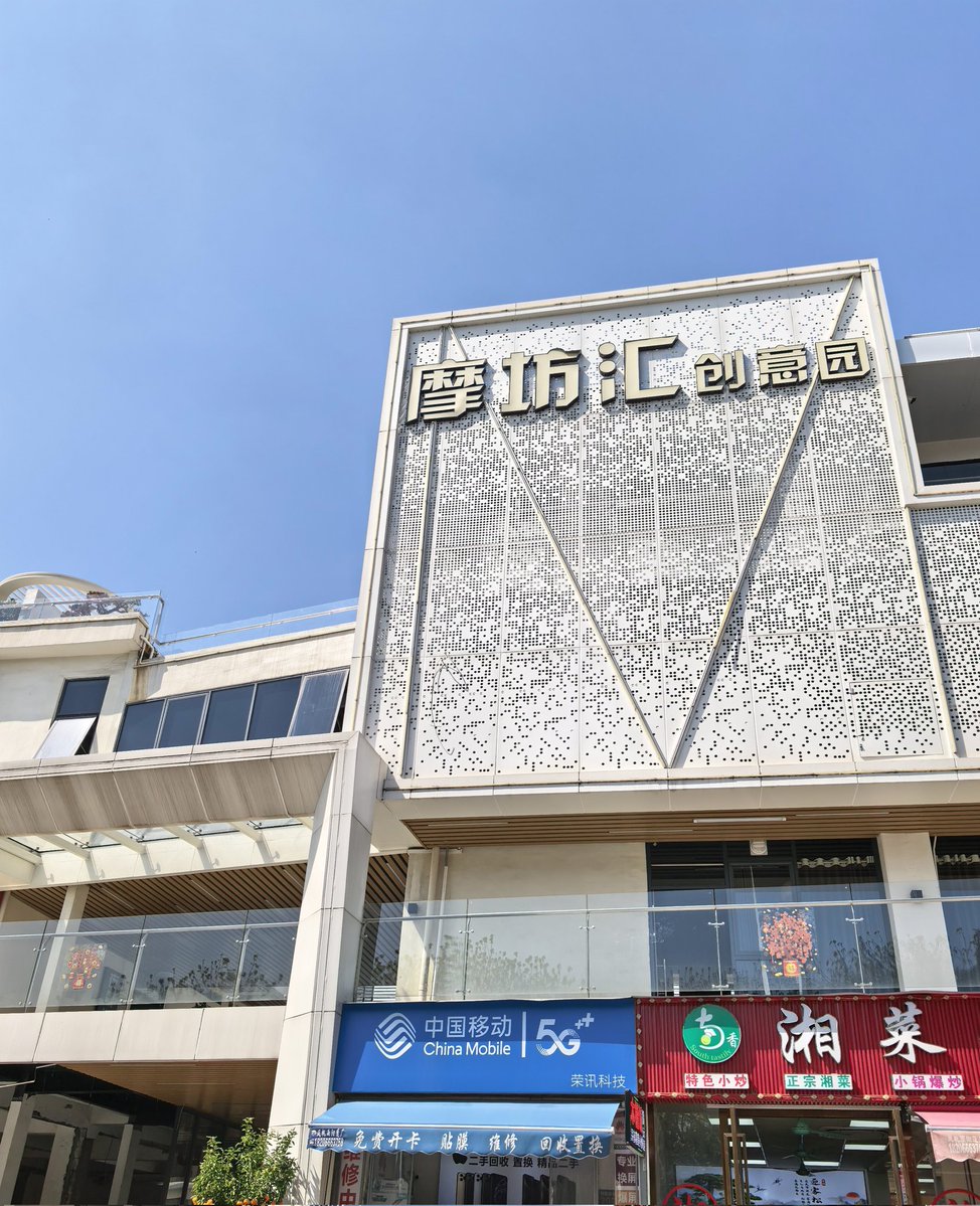 blacksockfun1069 tweet media