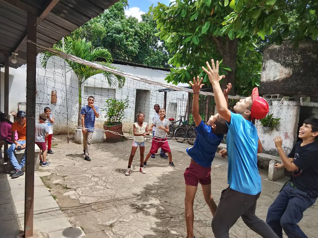 HerSaizQuemado's tweet photo. Comienza la jornada por el aniversario de las Escuelas especiales en Cuba. #CubaEstaFirme #juntosxvillaclara #EducaciònVillaClara #SaezCoralia #Yamilet50088609 @dgme_quemado #VillaClaraconTodos @cubamined #Suleymorfag #milaxya https://t.co/l6BTdNEaMs