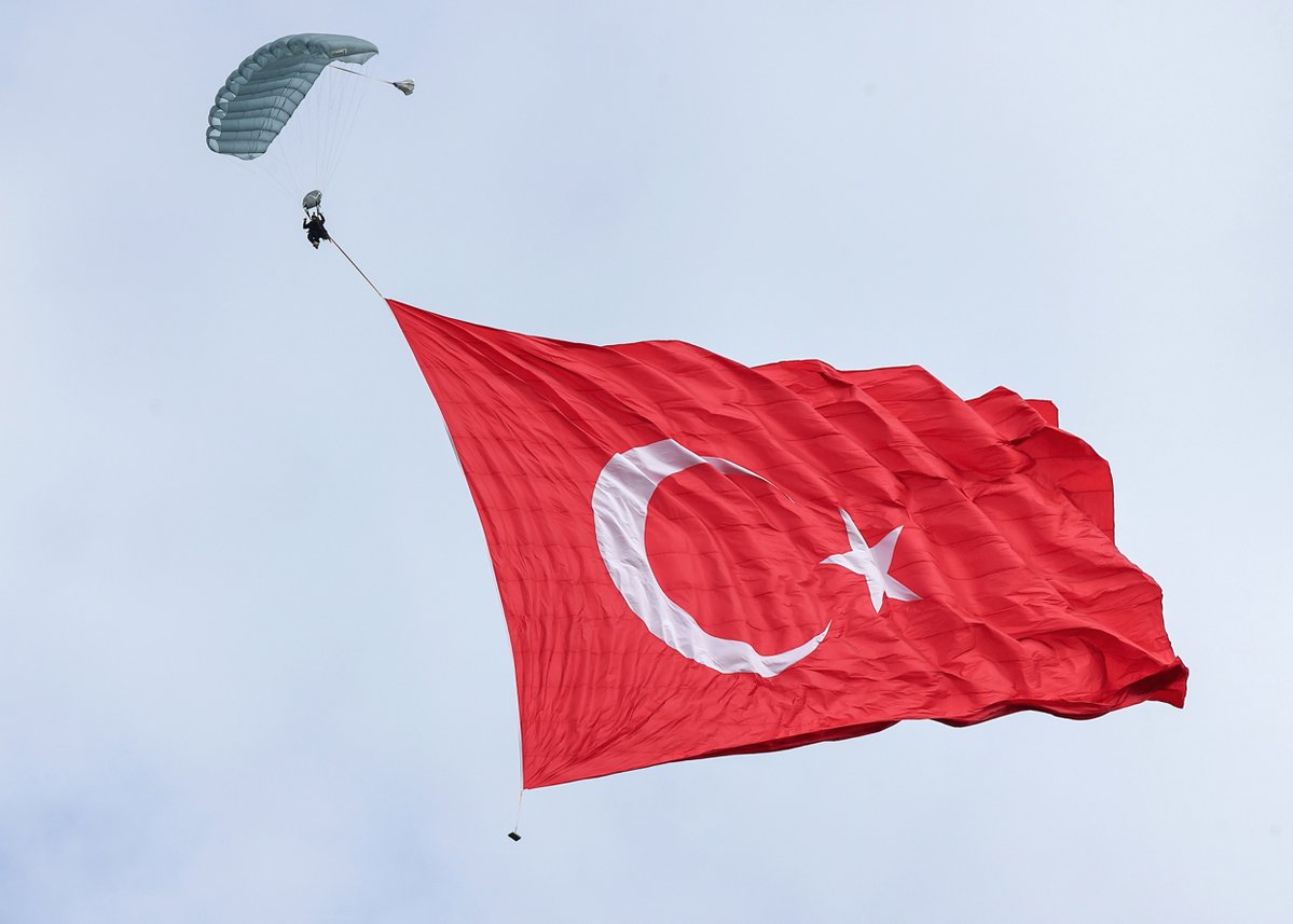 Özgürlüğün rengi. 🇹🇷

#MillîSavunmaBakanlığı
#GününFotoğrafı 📸