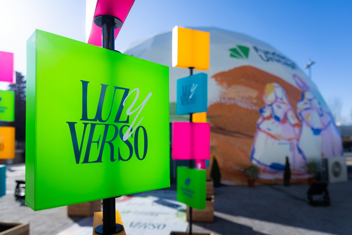 FundUnicaja's tweet photo. 🖼️Viaja por la historia del arte a través de los sentidos.
💫Vive #LuzYVersoJaén, una experiencia 360º que une las obras maestras del @museodelprado con música en vivo, poesía y aromas.
📌Explanada de El Corte Inglés.
🗓️Hasta el 22 de marzo
🎟️Entradas:
https://t.co/8mCt9sbvPi https://t.co/tkZMXcfBvn