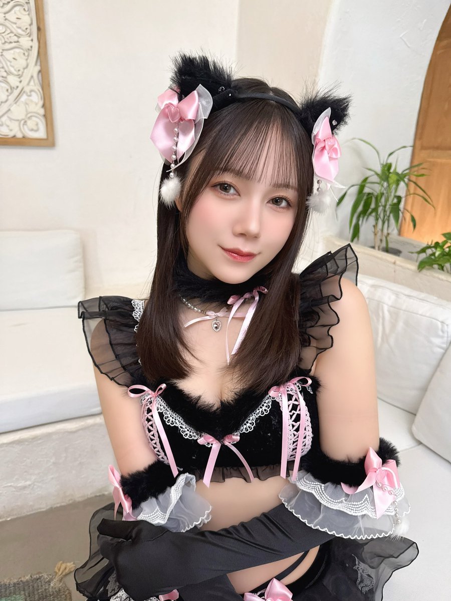 SIXTOYさんでのイベント2日間ありがとうございました🐈‍⬛🤍
たくさんの方にお会いできてとっても幸せでした🫶🏻🫶🏻

多謝大家嚟參加我喺SIXTOY嘅兩日活動🐈‍⬛🤍
可以見到咁多朋友，我真係好幸福🫶🏻🫶🏻
期待再同大家見面！✨