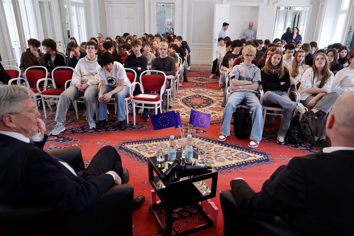 Peter Kaiser tweet media