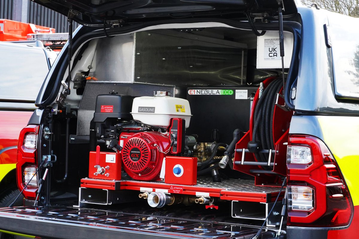 EOneUKLtd's tweet photo. Another bespoke build ready for service. ✅
 
Built on a Toyota Hilux pick up this compact yet capable unit features our E1 Nebula™ ultra-high pressure system, a 175L water tank, 15L foam tank, and practical storage solutions including fixed shelving within the rear body. https://t.co/ISWDQ1ClWX
