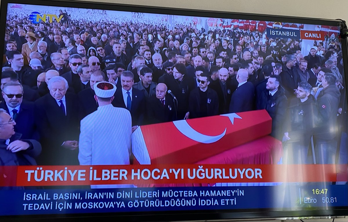 Bayrağımız sana çok yakışıyor 🇹🇷💐uğurlar olsun hocam 🙏🇹🇷🇹🇷