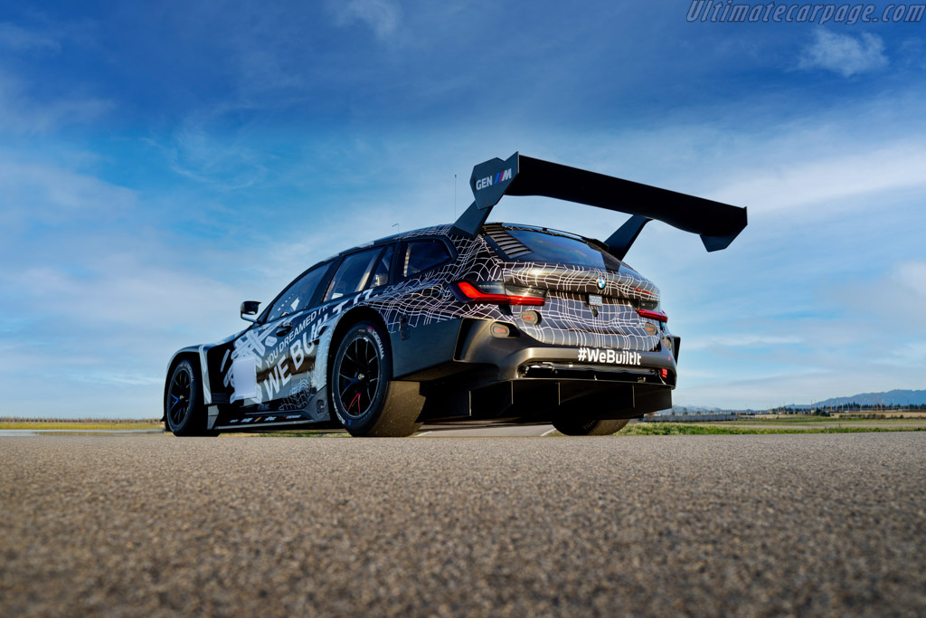 Ultimatecarpage.com tweet media