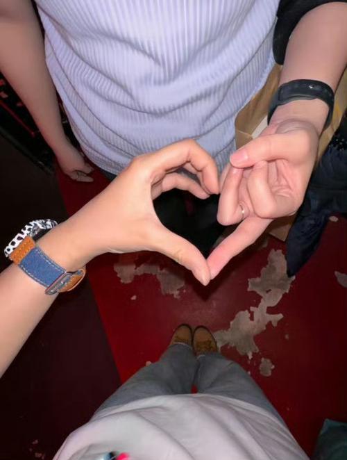 汆氽入人 tweet media