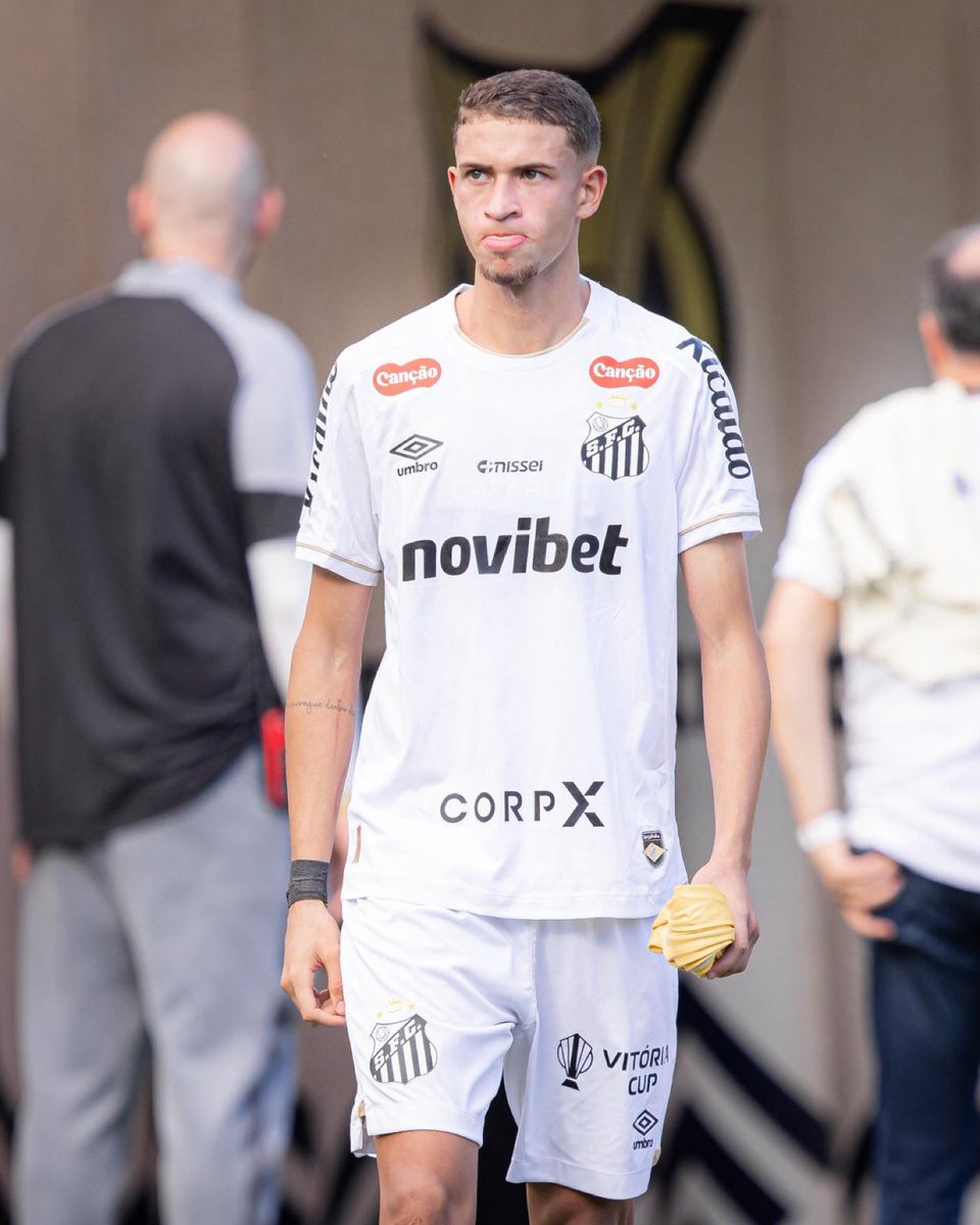 Vinicius Lira teve uma lesão de LCA. 

Uma pena, eu de verdade espero que se recupere muito bem e volte para nos dar alegrias.

É uma perda irreparável para o restante da temporada. Escobar vem aí.