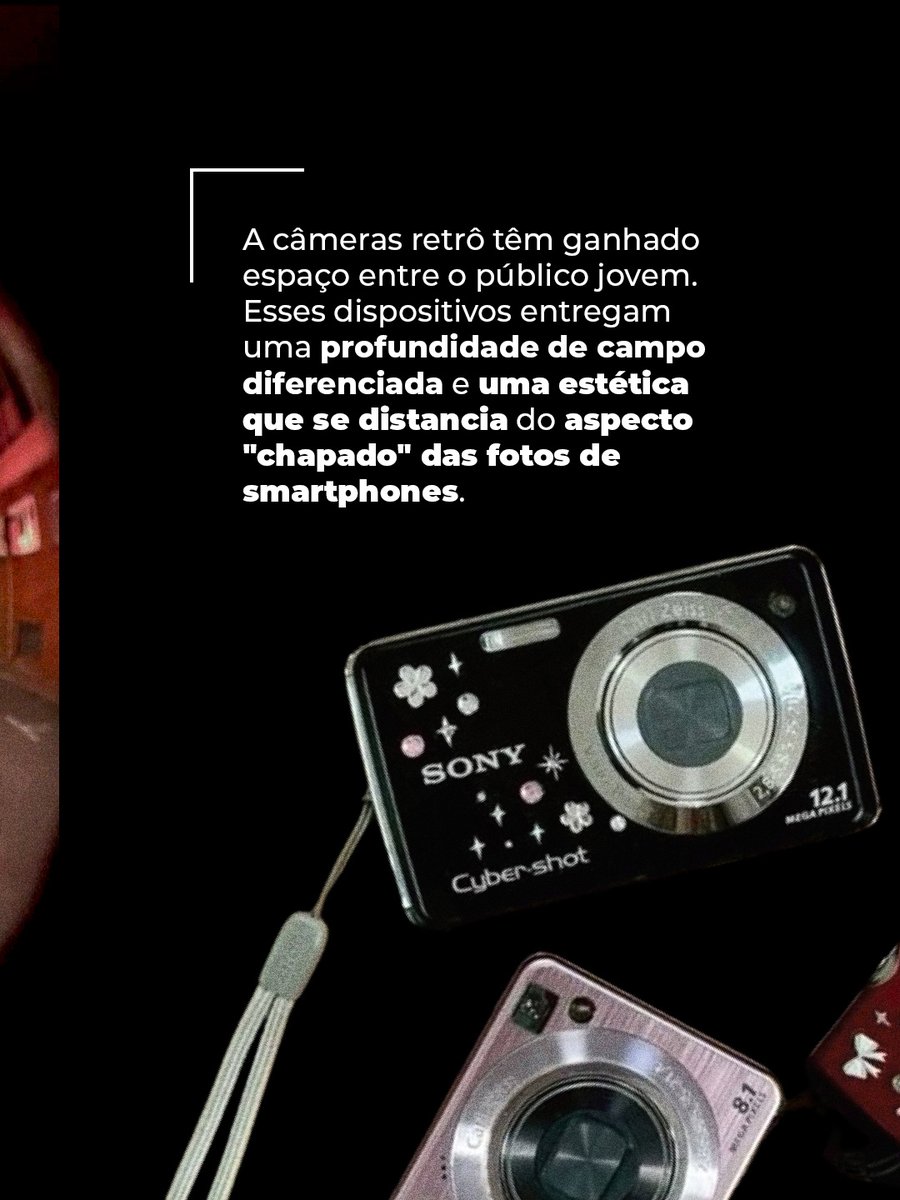 LabHackerCD's tweet photo. Você prefere fotos da câmera do seu celular ou de câmeras digitais? Ultimamente os jovens têm escolhido o lado mais retrô. Vem com a lab que a gente te explica… 📷

#LABHacker #Camerasdigitais #Tecnologia #Nostalgia #Estética https://t.co/QcWPtX6jmL