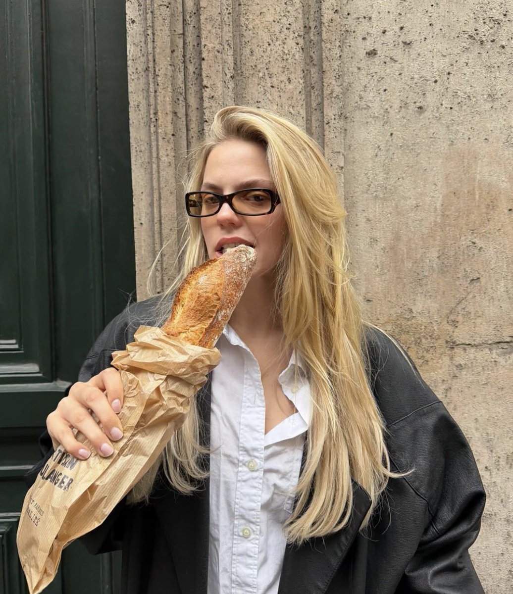 every day reneé rapp ★ tweet media