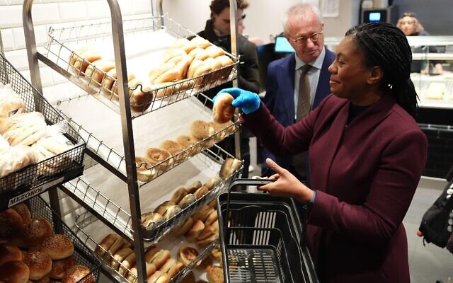 Jewish News tweet media