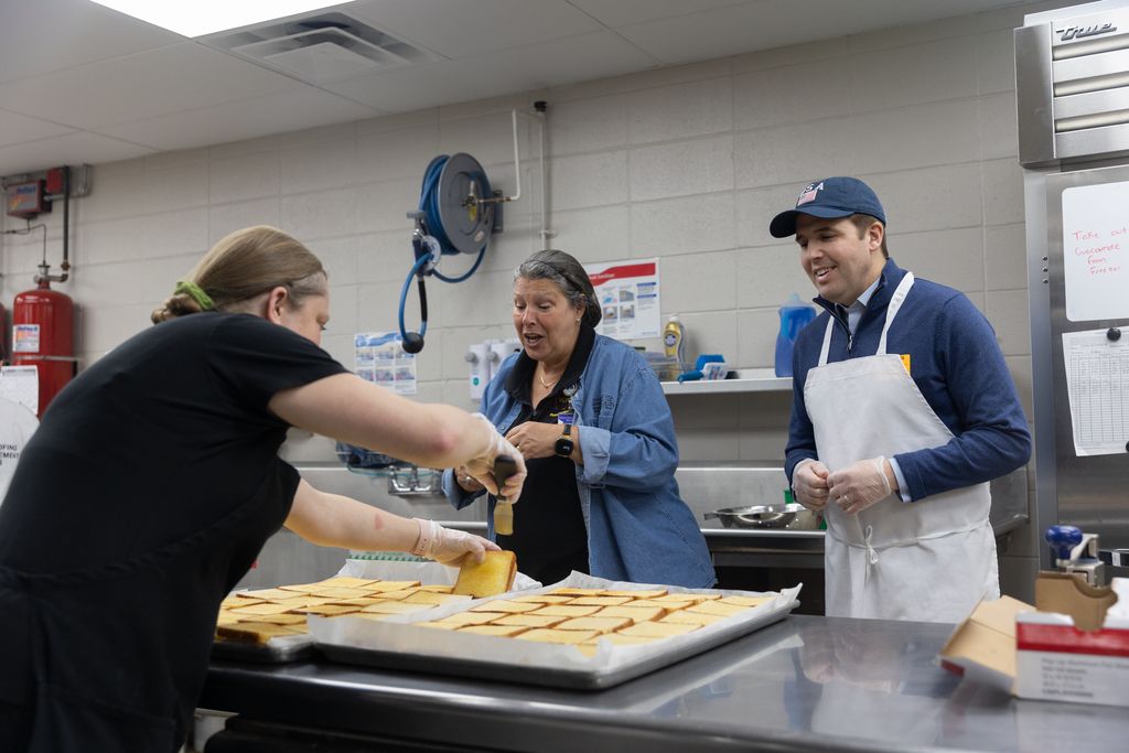 Rep. Chris Pappas tweet media