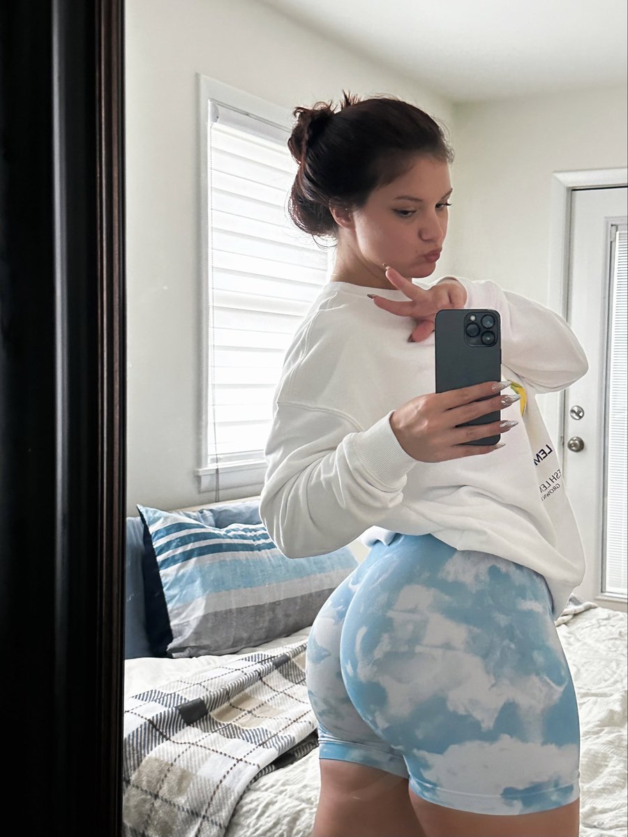 Emily Jones tweet media