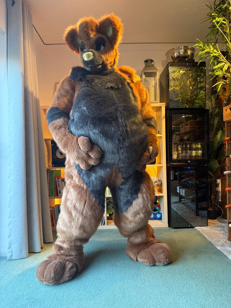 Gravy The Designer ➡️➡️ pawsome! tweet media