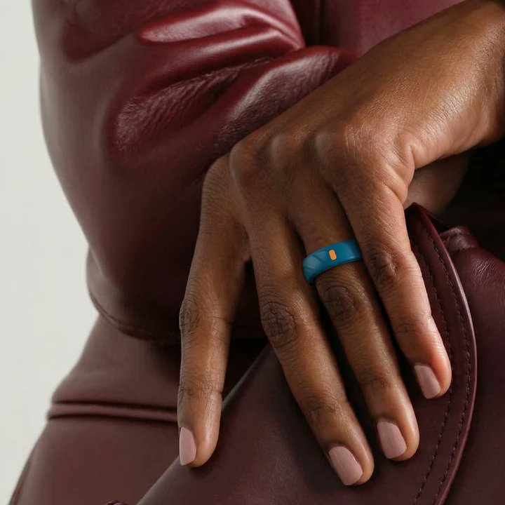 KoepovkSmart's tweet photo. Not all smart rings are the same.
The new Ring1C Smart Ring tracks overnight trends like:
• Blood oxygen
• HRV
• Sleep patterns
All from a lightweight ceramic ring you can wear every night.
Better sleep starts with better insights.
#SmartRing #SleepTracking #WearableTech https://t.co/OiDUjc20xH