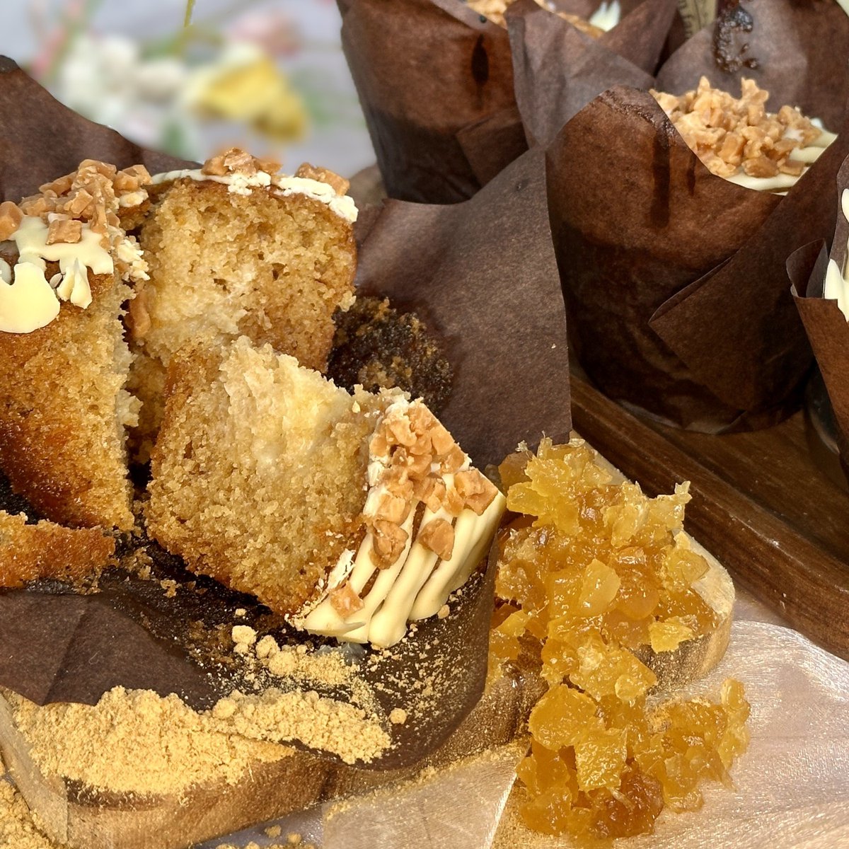 Botham's of Whitby tweet media