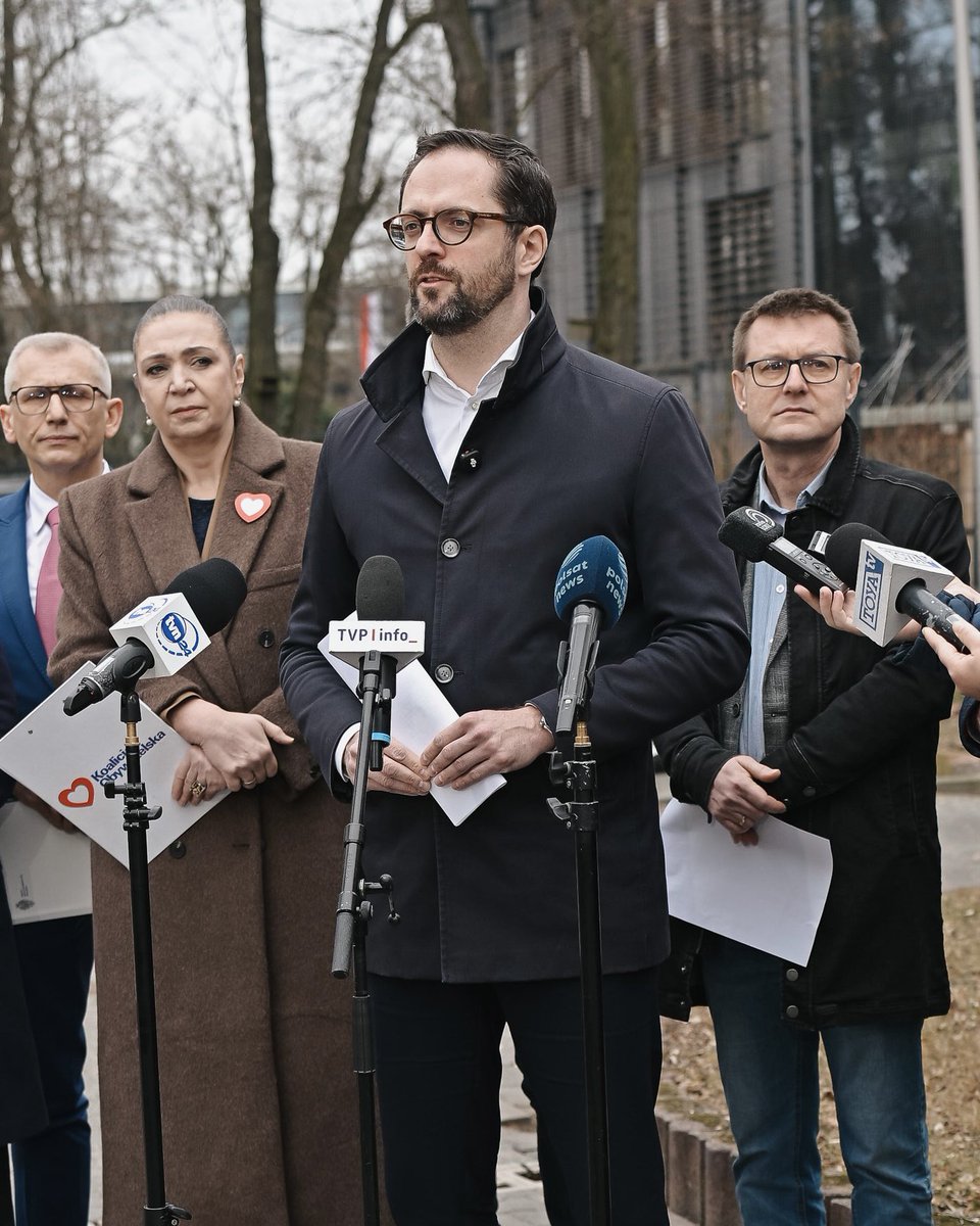 Paweł Bliźniuk tweet media