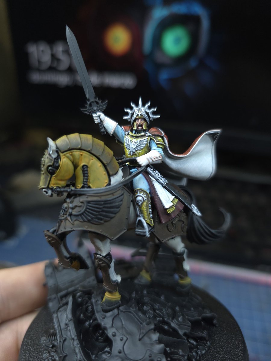 Muy buenas! A las 17.30h os espero para un nuevo directo con Leontus! A por ese caballito!! Me acompañais??
twitch.tv/farben7 
<a href="/streamlootsES/">Streamloots ES</a> <a href="/streamlabs/">Streamlabs</a> 
#warhammercommunity #warhammer #twitch #stream #cadia