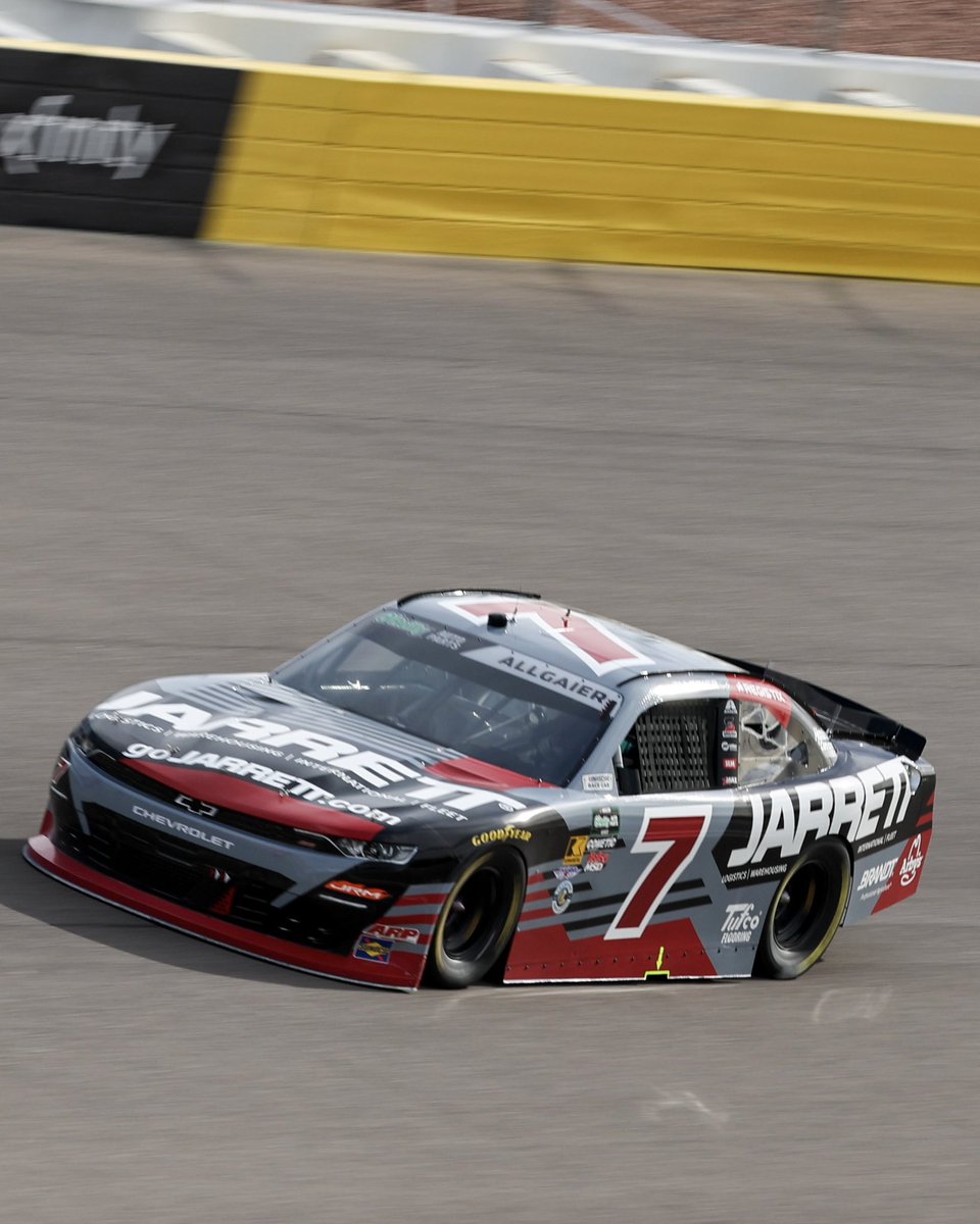 JR Motorsports tweet media