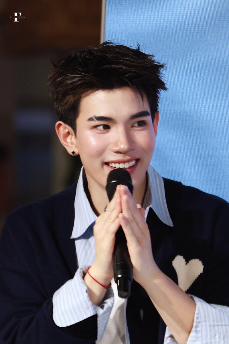 ขอขอบคุณ Destiny Clinic ที่ชวนน้องโฟร์ทมาทำกิจกรรมสนุกๆ และร้องเพลงให้พวกเรา #ด้อมคุณหนู และ เจ้าฝูงเมียร์แคทของน้องโฟ้ด ได้ฟังกันนะคะ อบอุ่นและสนุกมากๆเลยค่า~ 🥰🫶🏻💕

FOURTH DESTINY CLINIC
#DestinyClinicxFourth
#Fourthnattawat #โฟร์ทณัฐวรรธน์