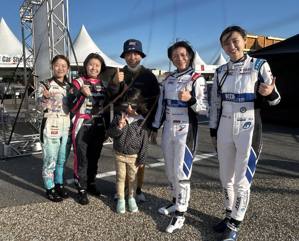 KA_iRacing tweet media