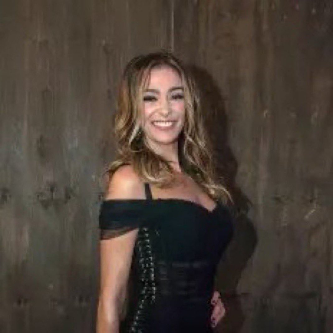 Aura The Only tweet media