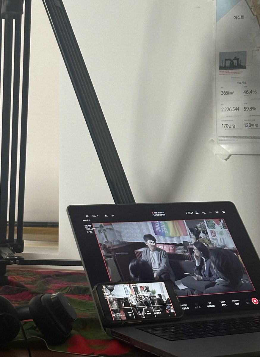 돌베개 tweet media