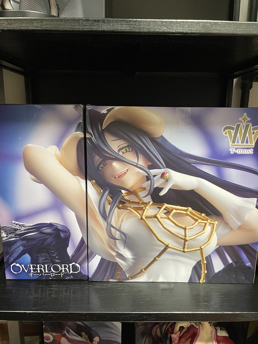 最推しキャラ、アルベドの最強フィギュアが出るってなったらもうそれはたくさん獲るよね😤タイクレ限定版も獲ったし届くの楽しみすぎる！
しかも箱を合わせるとイラストが完成するん最高すぎんか🥹
ほんで限定の黒verもおんなじようにしよかな思ってたんやけど限定版の箱は白無地ってまじ…😇？ww