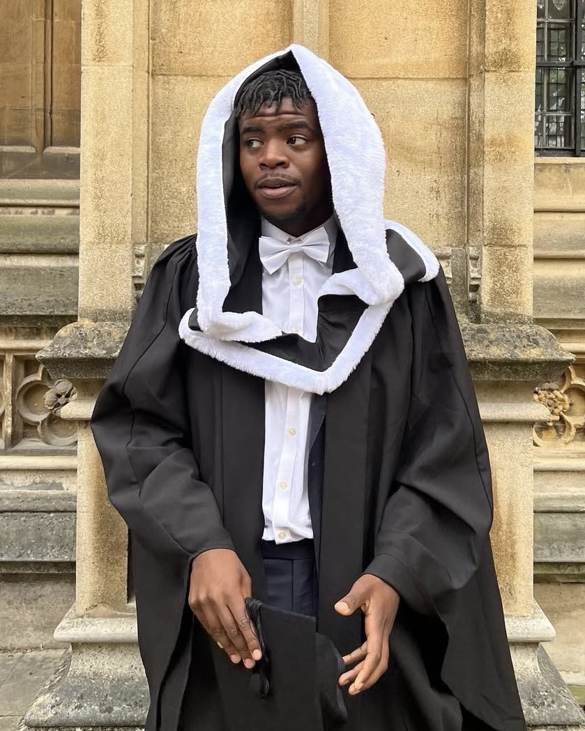 Outside Voices 🇬🇧 tweet media