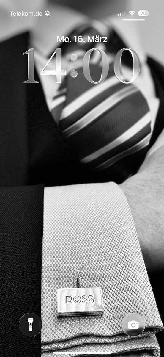 suited82 tweet media