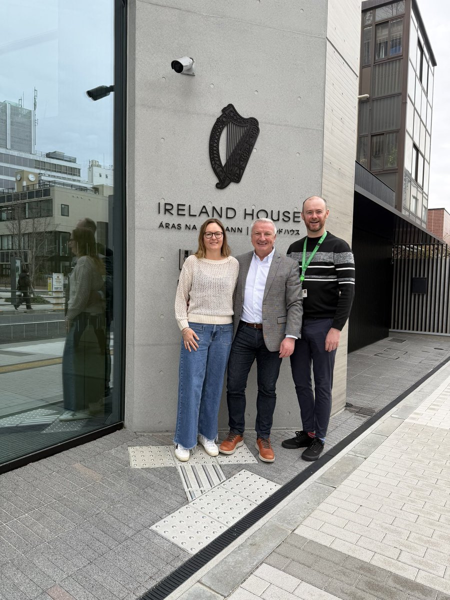 Mike Brady tweet media