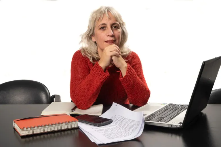 María Eva Koutsovitis tweet media