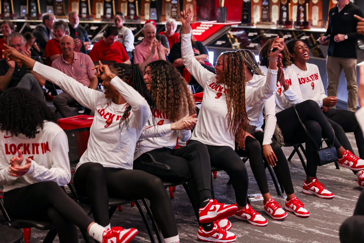 Georgia Basketball 🏀🐶 tweet media