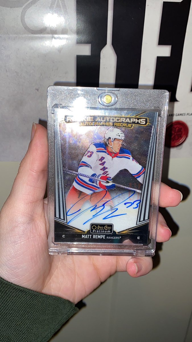 🏒b🏒 tweet media