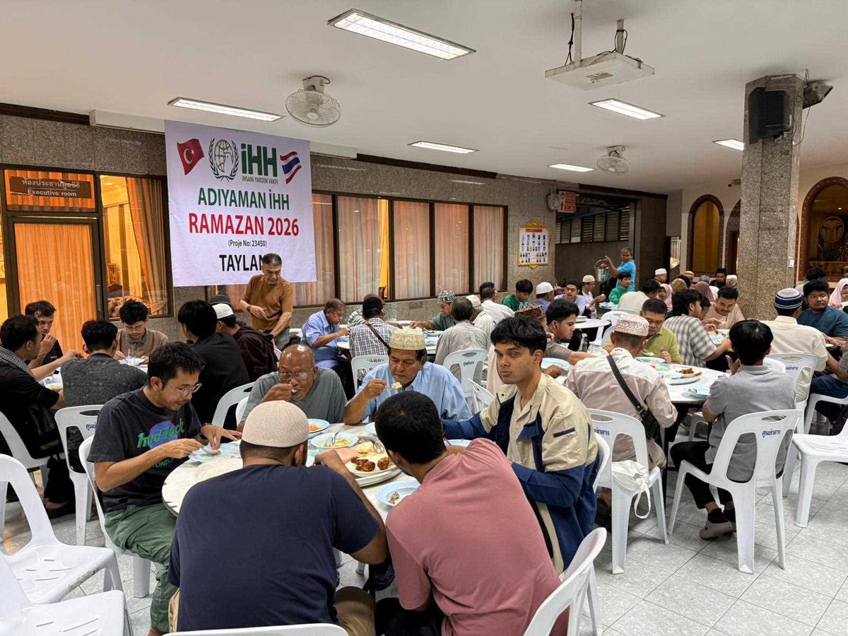 📍TAYLAND🇹🇷🇹🇭

Adıyaman İHH olarak Tayland’da kardeşlerimizle iftar soframızı paylaştık.
Binlerce kilometre ötede kurulan bu gönül sofrası, Ramazan’ın bereketini ve kardeşliğin gücünü bir kez daha gösterdi.

Bu hayra vesile olan tüm bağışçılarımızdan Allah razı olsun.