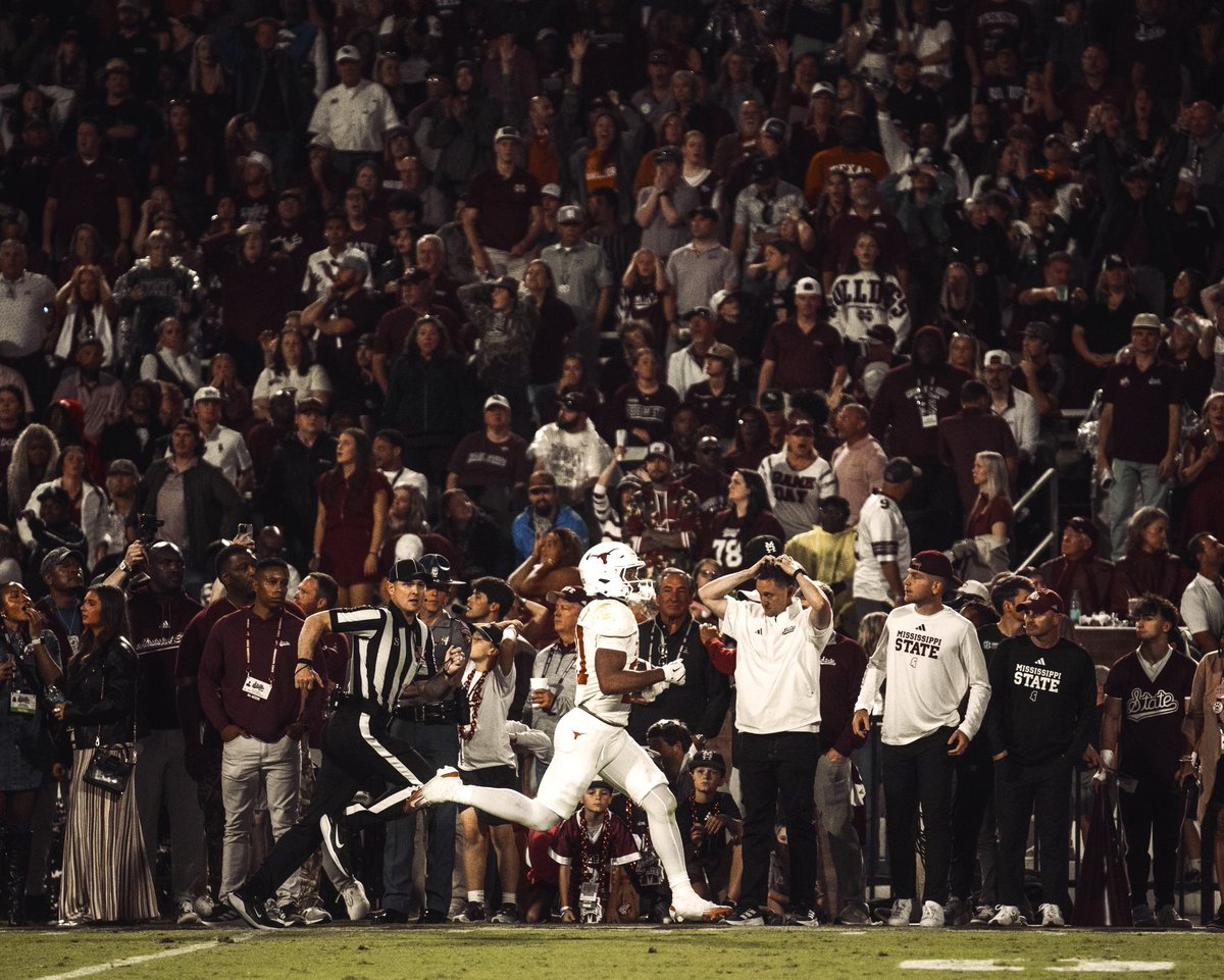 Texas Football tweet media