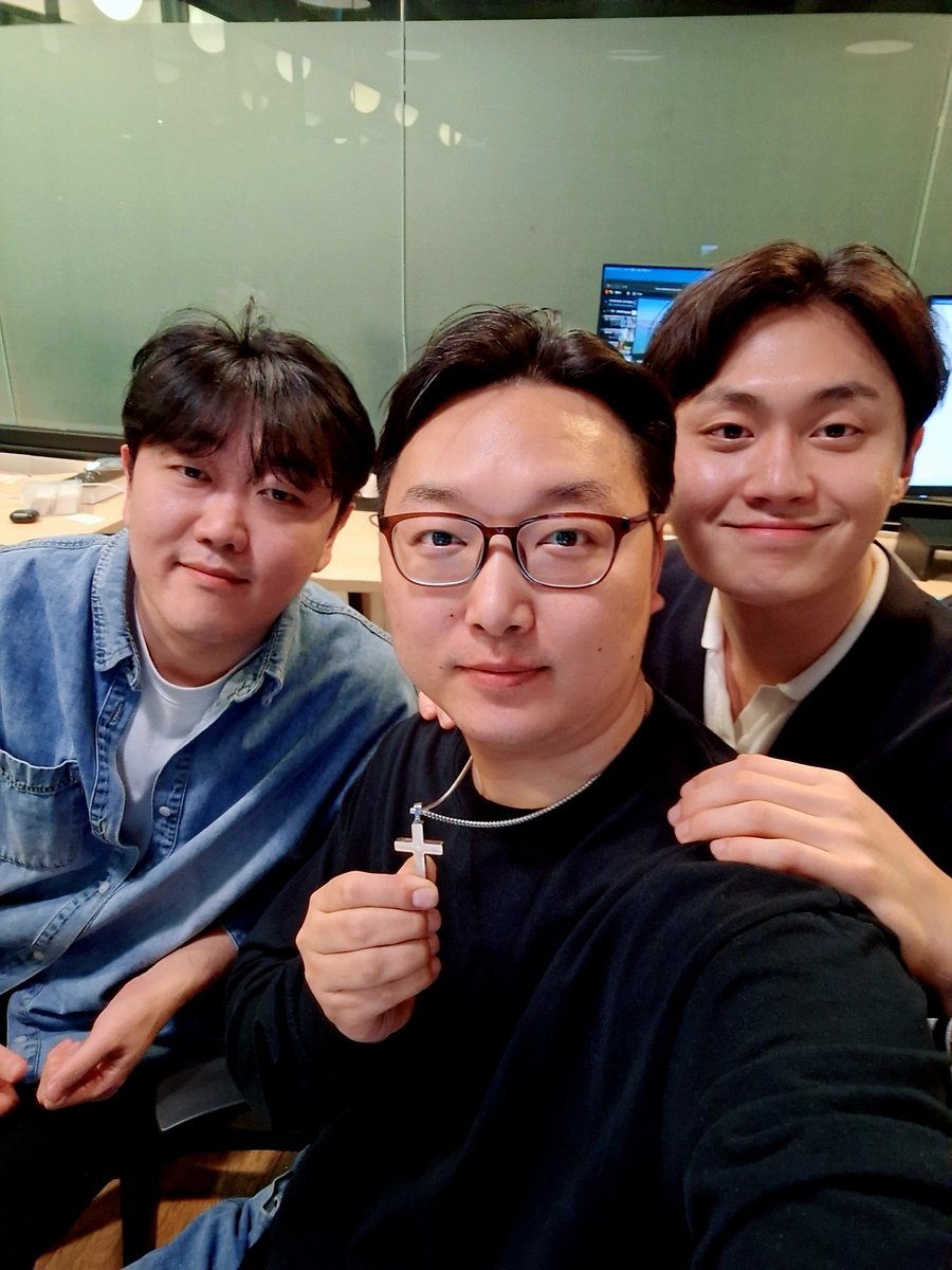 yhbryankimiq's tweet photo. With co-founders of my Christian project @LAMB276_X. Today we confess that Jesus died for our sins and rose again. https://t.co/L0QJo1AmPs